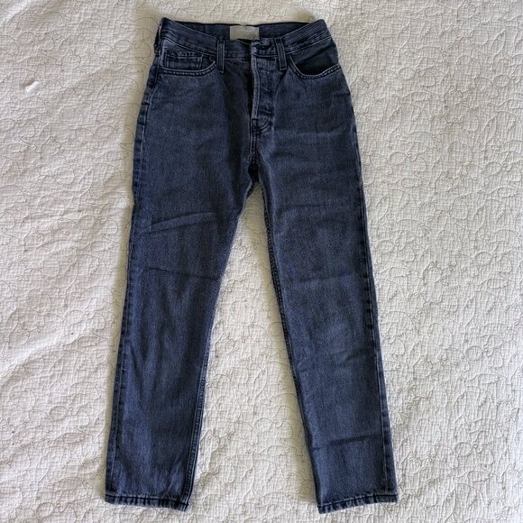 Everlane The '90s Cheeky® Jean Vintage in Washed Black - Picture 1 of 3
